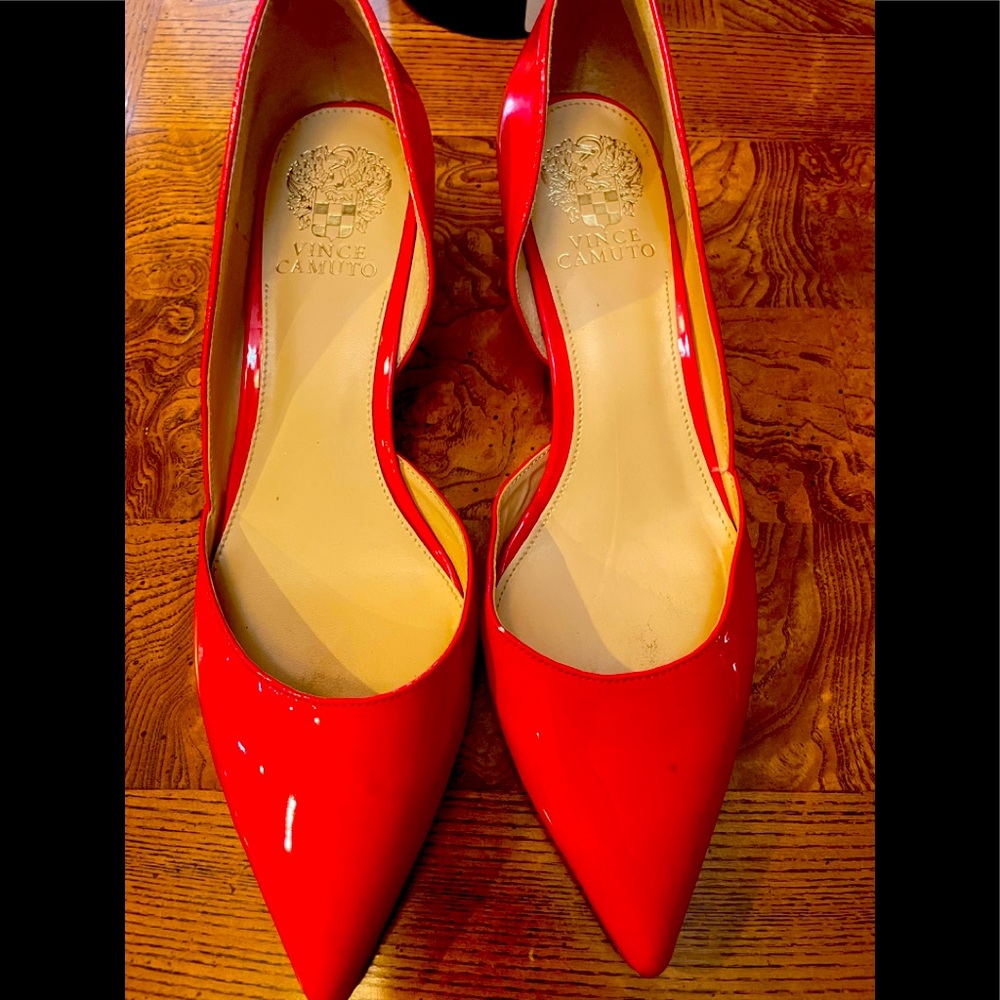 Vince Camuto heels 👠